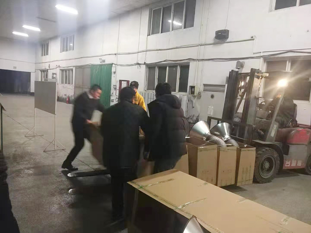 路博環保加班加點，確保按時交貨.jpg